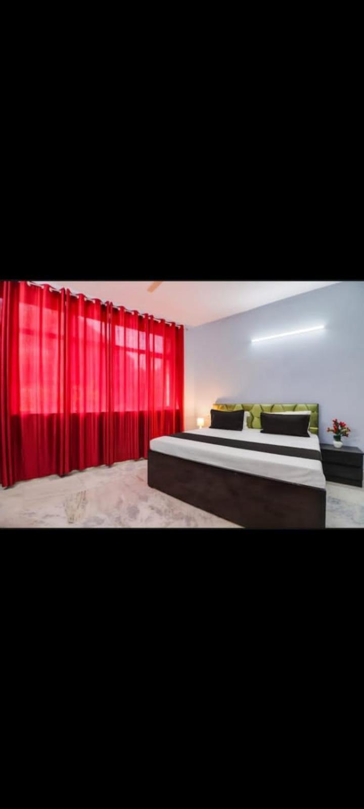 Hotel Day Night Inn Нью-Дели Экстерьер фото